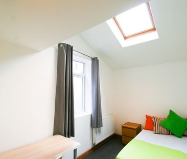 7 Bed Terraced House, Moseley Road, M14 - Photo 3