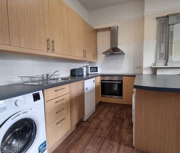 1 bedroom in a house share to rent - Photo 3