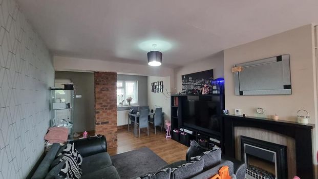 3 bedroom terraced house to rent - Photo 1