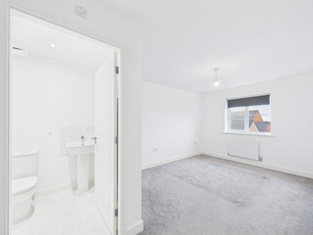 3 bedroom semi-detached house to rent - Photo 3