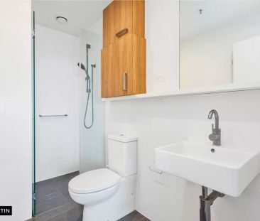 MGM MARTIN - THREE BEDROOM APARTMENT - Photo 4