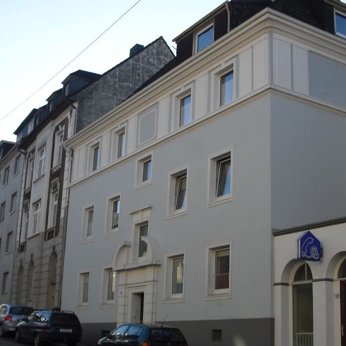 Renovierte 2-Zimmerwohnung mit Balkon am Sedansberg! - Photo 2