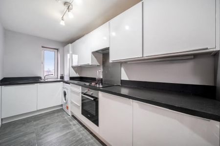 2 bedroom flat to rent - Photo 3