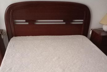 Arrendo quarto numa zona sossegada de Albufeira