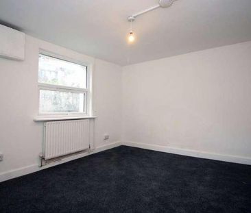 Wrotham Road, Gravesend, Kent, DA11 - Photo 5