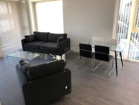 2 Bed Flat, The Shoreline Building, N4 - Photo 2