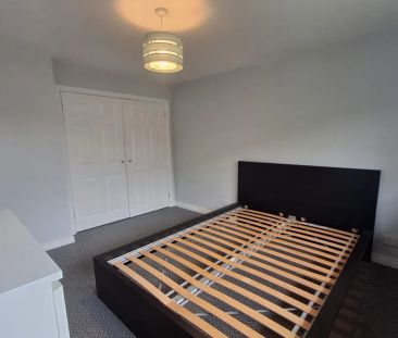 9 Sandringham Mews - Photo 2