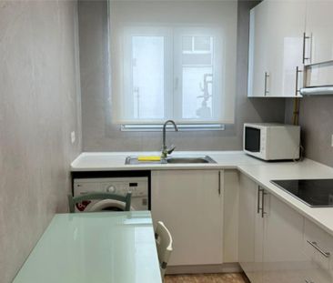 Piso de alquiler en Avenida del General Perón, 22, Cuatro Caminos -... - Photo 3