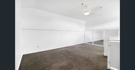 New York Style Loft Apartment - Photo 3