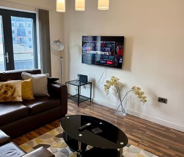 2 Bed Penthouse, Salford, M3 - Photo 3