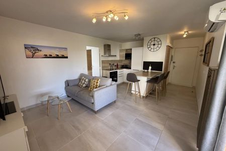 CORNICHE FLEURIE - 2 PIÈCES - TERRASSE - PISCINE - Photo 2