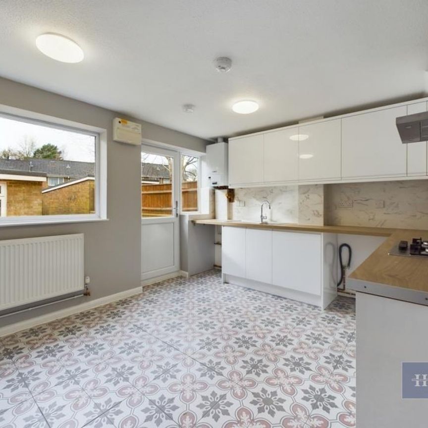 2 bedroom House To Let - Photo 1