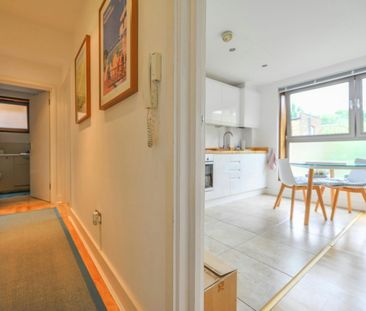 Flat to rent on - Photo 6