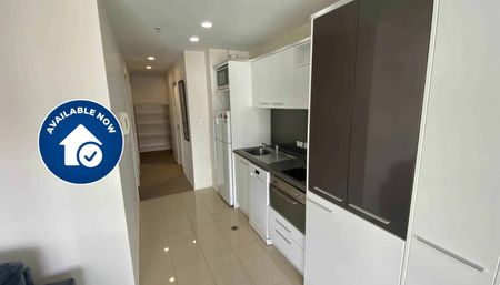 Two Bedroom Apartment - Photo 3