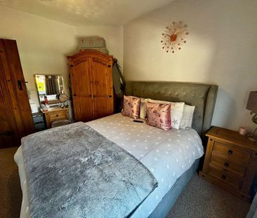 3 bedroom semi-detached house to rent - Photo 6