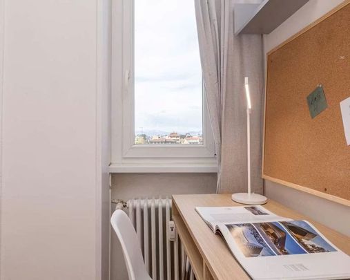 Via Giulio Ceradini, Milan, Lombardy 20129 - Photo 1