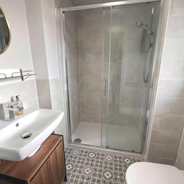 Finch Close, Exeter, EX2 - Photo 1