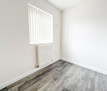 2 bedroom bungalow to rent - Photo 2