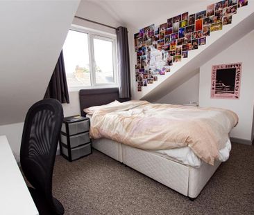 6 bedroom house to rent - Photo 2