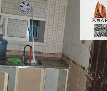 One-bedroom apartment with a living room in Ajman - Photo 5