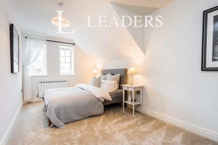 4 bedroom house to rent Acorn Gardens, Bell Lane, Splaynes Green, Fletching, TN22 - Photo 4