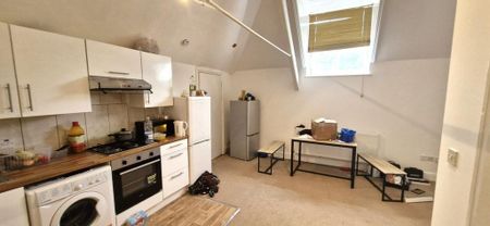 1 bedroom flat to rent - Photo 2