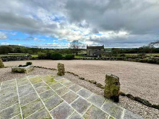 2 bedroom detached bungalow to rent - Photo 1