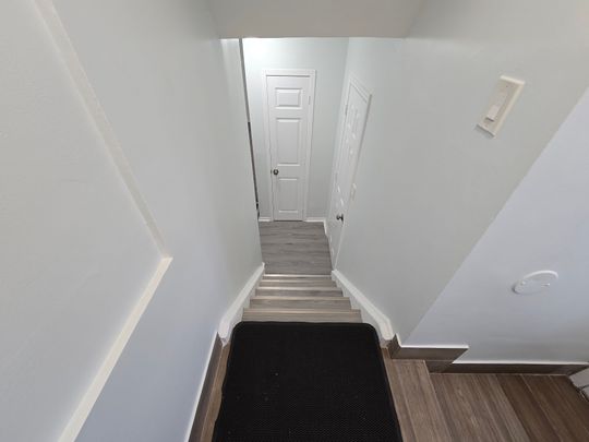 For Lease - 144 Clarence Street Unit# Bsmt, Brampton, Ontario - Photo 1