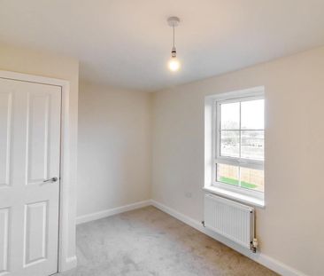 2 Bedroom House - Terraced - Photo 1