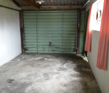 Manurewa - 2 bedroom Flat - Single Garage + 1 Off Street Park - Photo 5