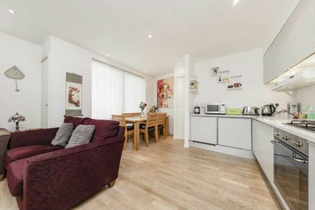 Holloway Road, Holloway, N7 - Photo 5