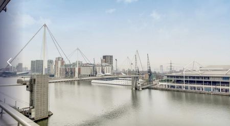 2 Bed Flat, Eastern Quay Apartments, E16 - Photo 5