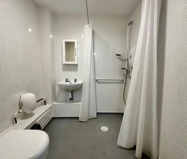 1 bedroom ground floor flat to rent - Photo 5