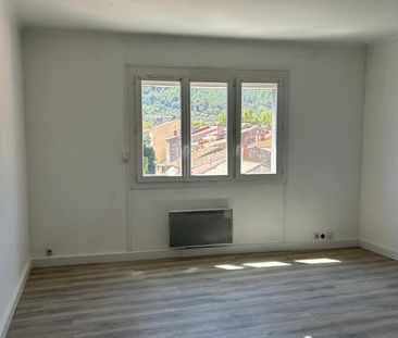 Appartement 3 pièces de 71 m² à Solliès-Pont (83210) - Photo 1