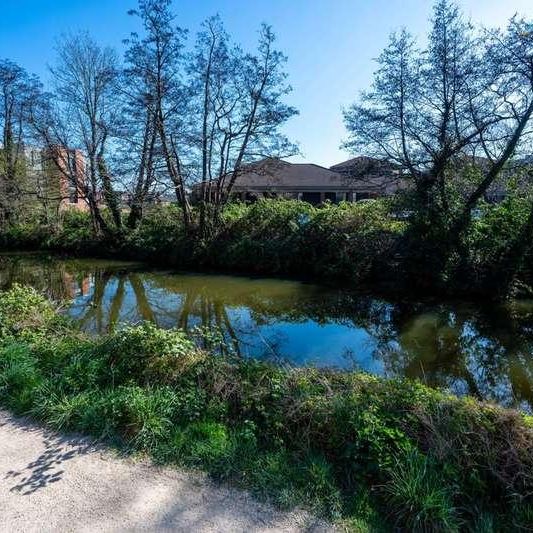 Walnut Tree Close, Guildford, GU1 - Photo 1