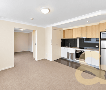 Contemporary 1-Bedroom Apartment in Prime Maroubra Junction Location - Photo 3