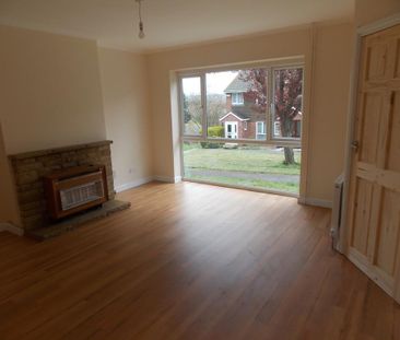 3 bedroom end of terrace house to rent - Photo 6