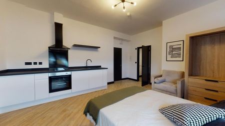 Studio to rent - Photo 2