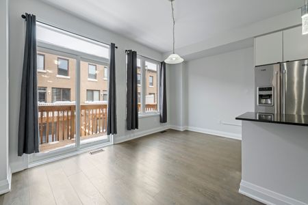 For Lease - 193 Huguenot Road, Oakville, Ontario - Photo 3