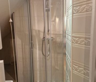 Room in a Shared House, Ellesmere Gardens, IG4 - Photo 4