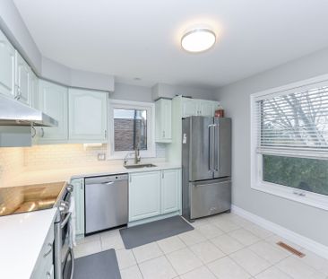 For Lease - 3162 Folkway Drive Unit# Upper Level, Mississauga, Ontario - Photo 3