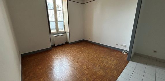 Location Appartement 1 pièce 32m² ALENCON 61000 - Photo 2