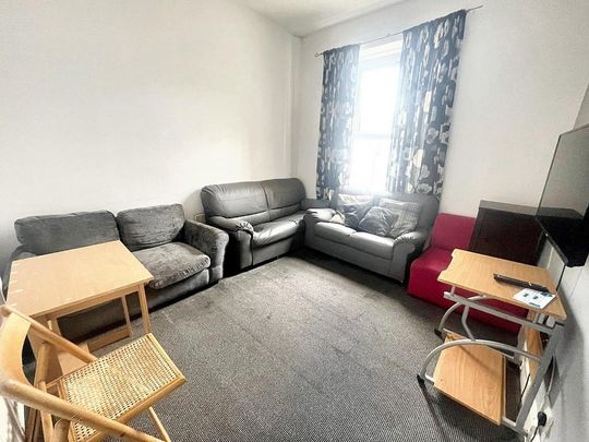 7 bedroom house to rent - Photo 1