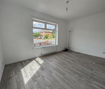 2 Bedroom House - End Terrace - Photo 4