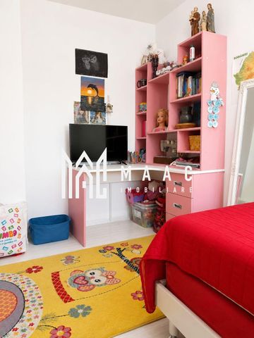 Închiriază Apartament 3 camere Ultracentral - Fotografie 2