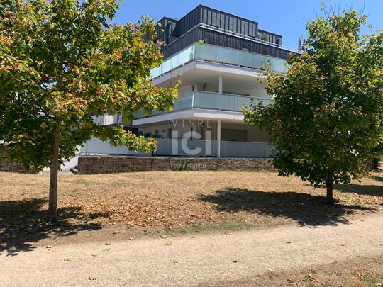 A Louer Appartement 3 Pièces De 65 M² Avec Grande Terrasse De 48 M² + Deux Places De Stationnements Privative -sainte Luce Sur Loire - Photo 1