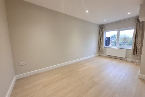 Thorncroft - Photo 1