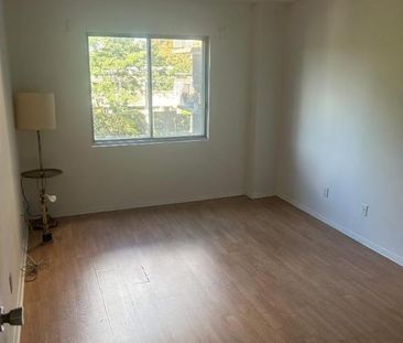 1 CH - 1 SDB - Côte Saint-Luc - $1,330 /mo - Photo 3