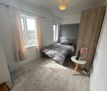 4 bedroom terraced house to rent - Photo 5