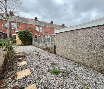 2 bedroom terraced house to rent - Photo 3